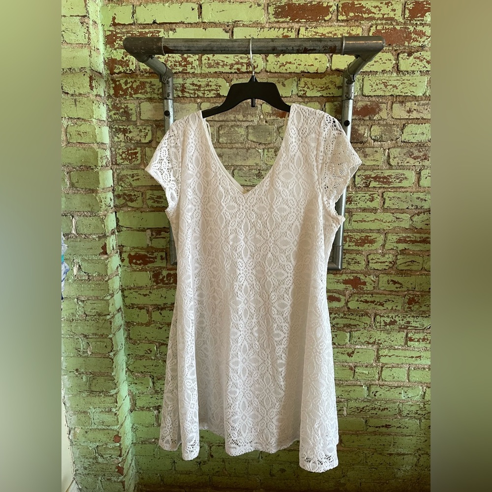 White Kaari Blue dress with tie in back. Lightly worn